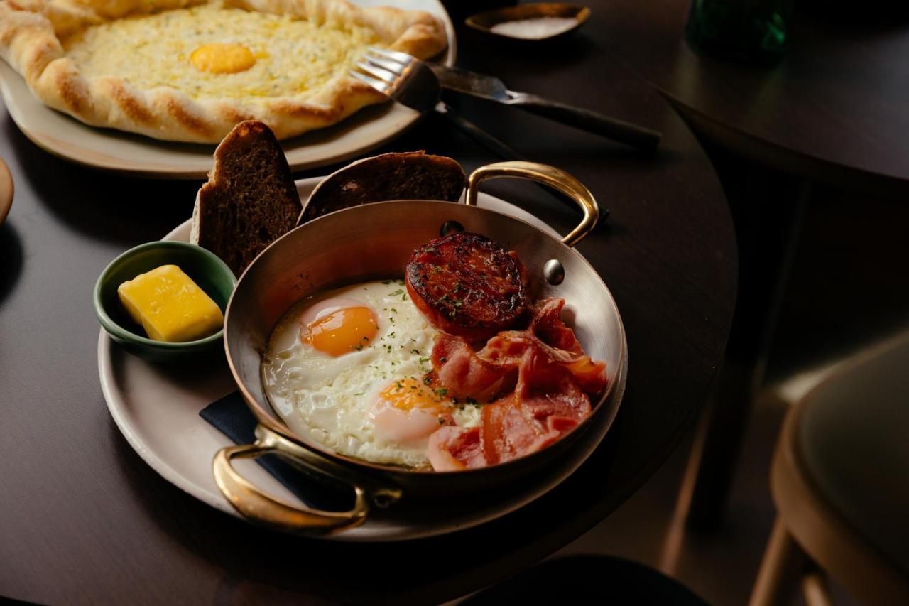 Hotel Qt Auckland Esterno foto A traditional English breakfast