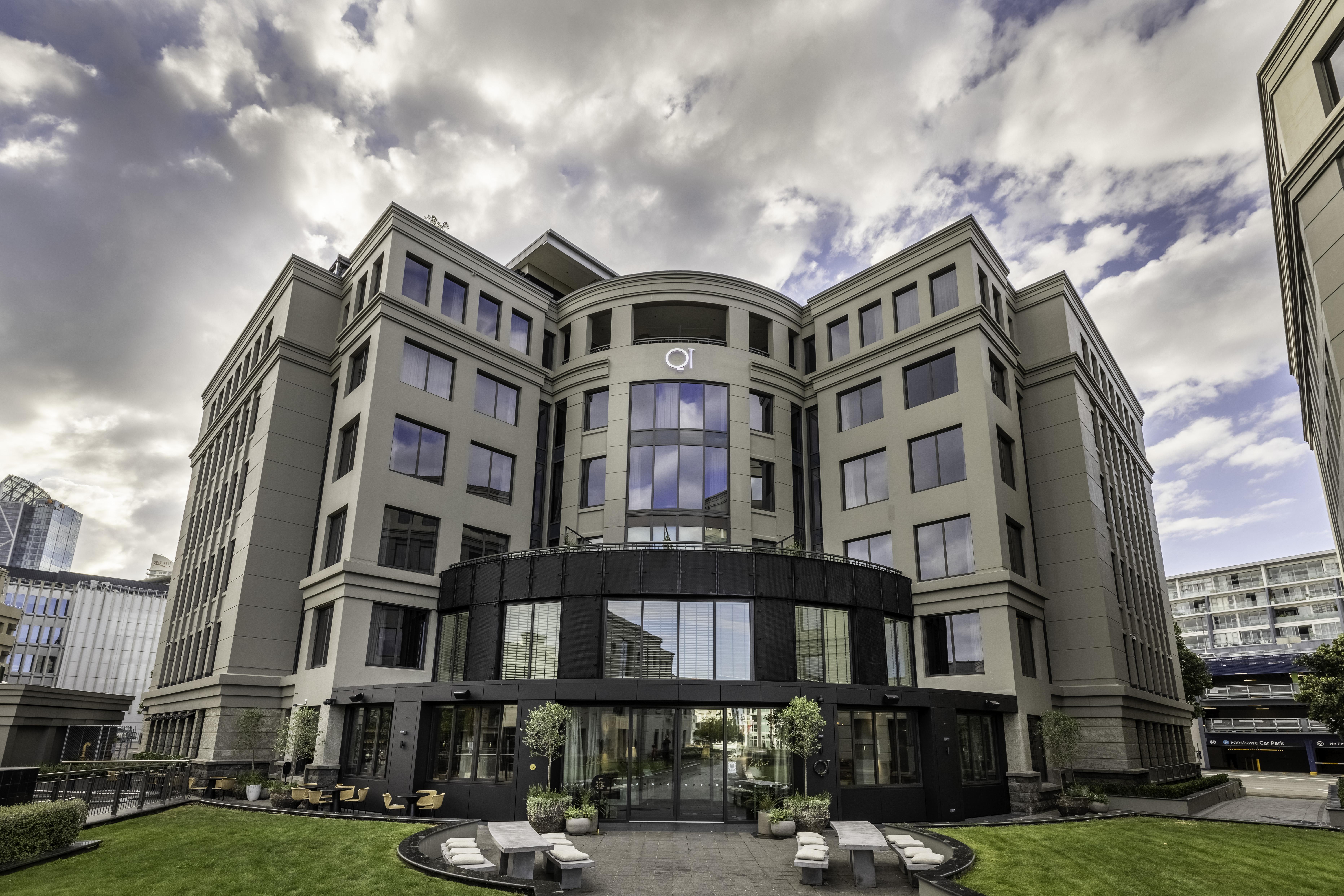 Hotel Qt Auckland Esterno foto The hotel in 2012