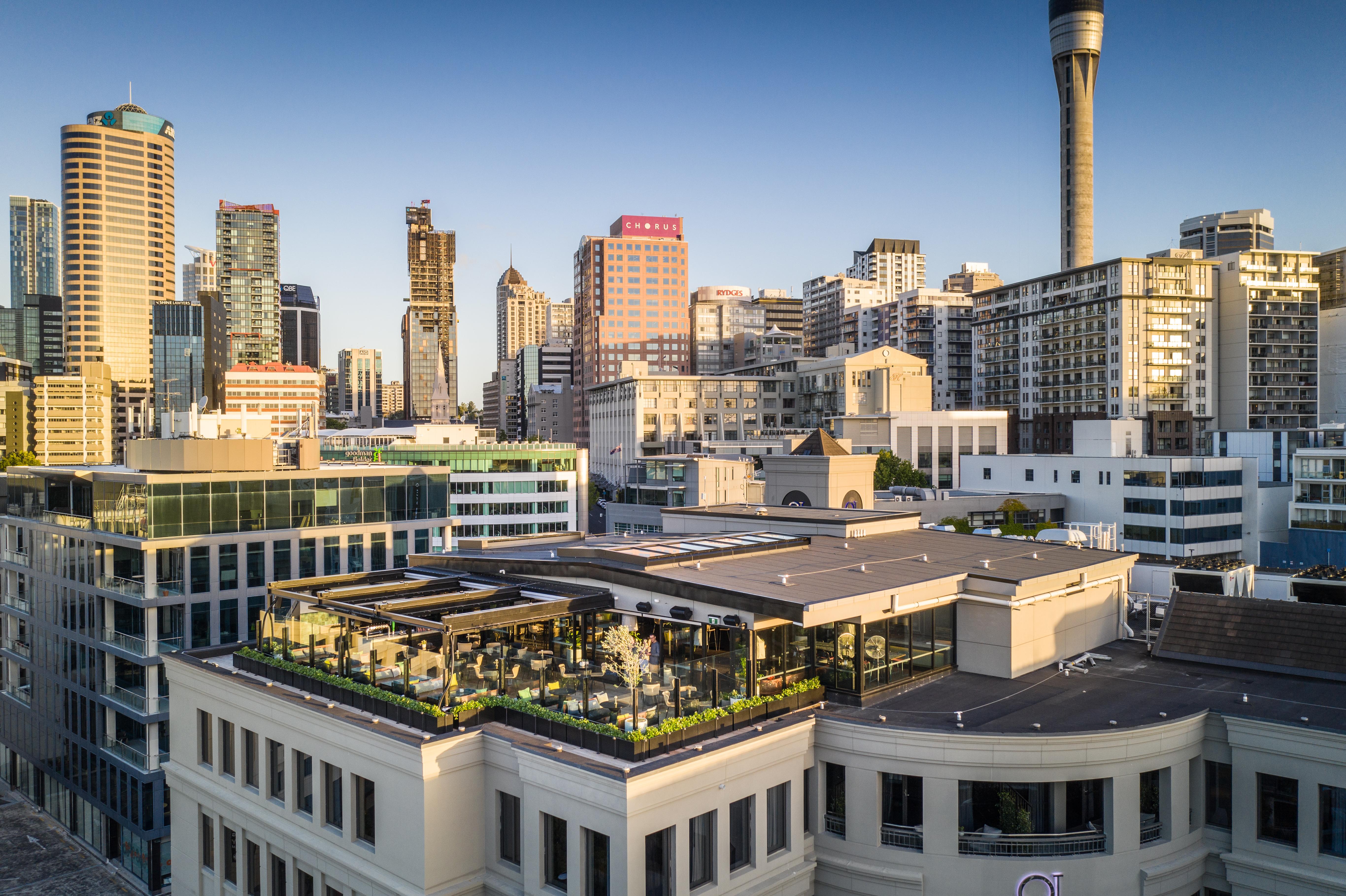 Hotel Qt Auckland Esterno foto The rooftop bar at the Standard